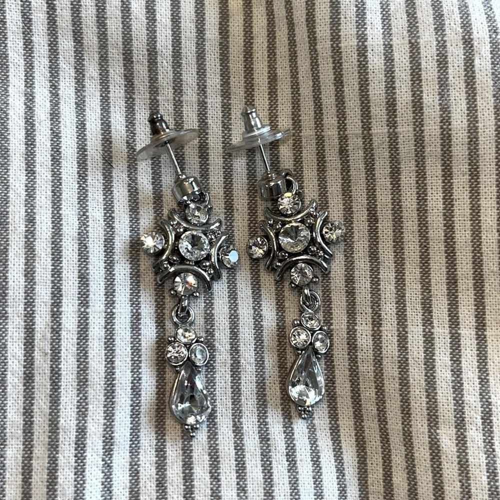 Dangle earrings - Picture 2 of 3